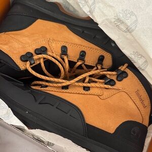 Timberland Men's Black and Tan Boots